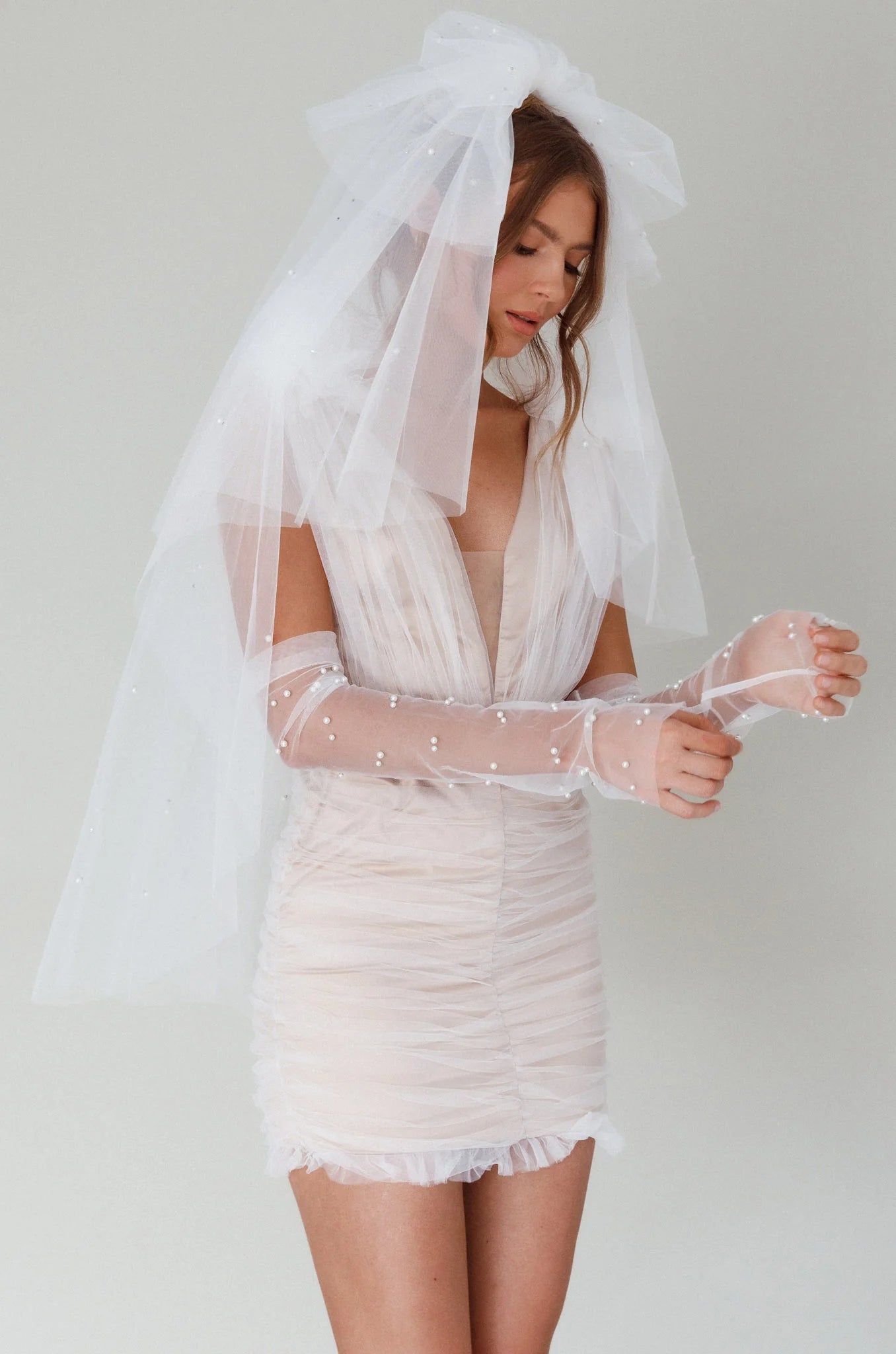 Unforgettable Pearl Veil White