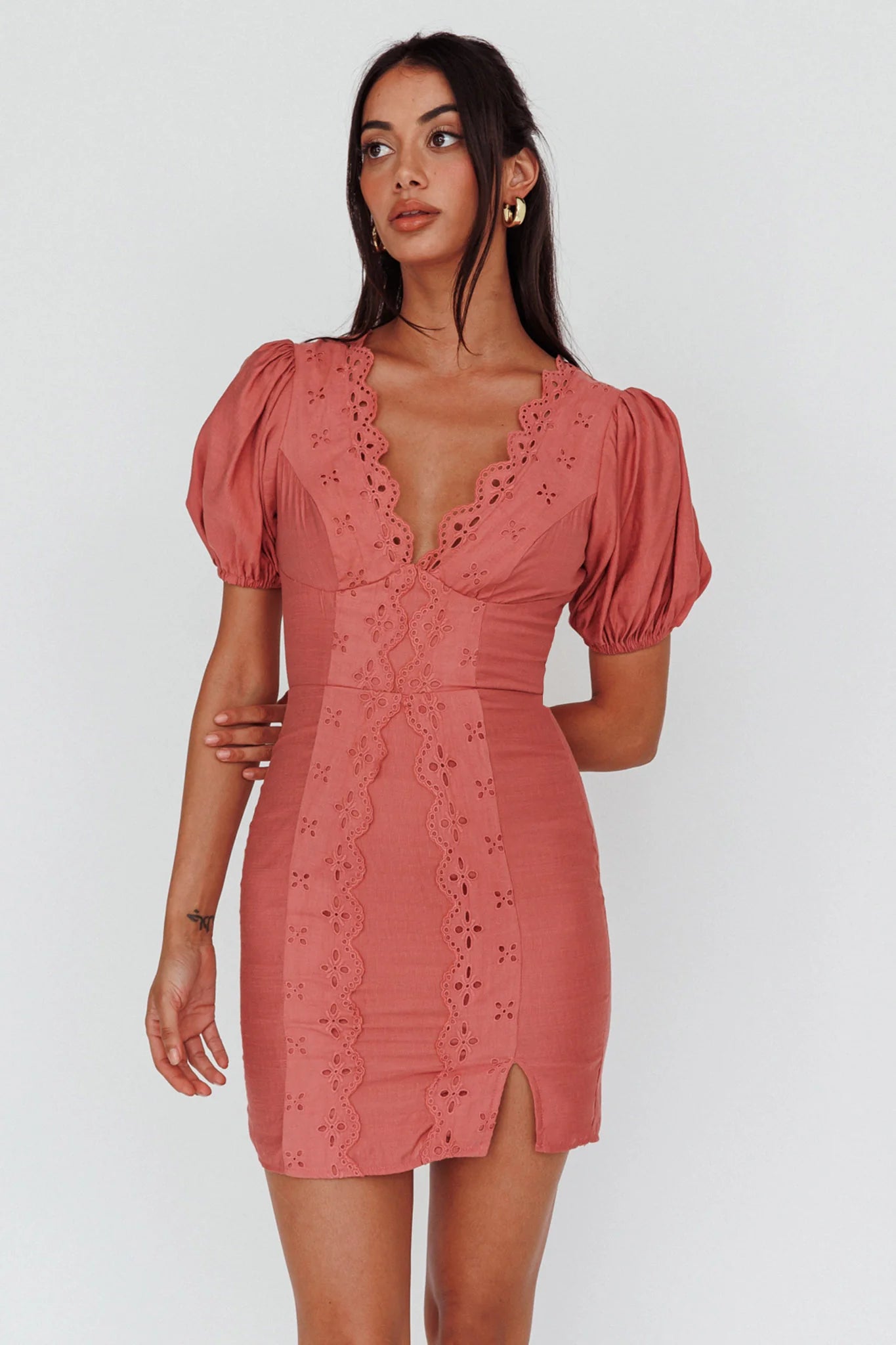 Aylina Scalloped Lace Mini Dress Rose