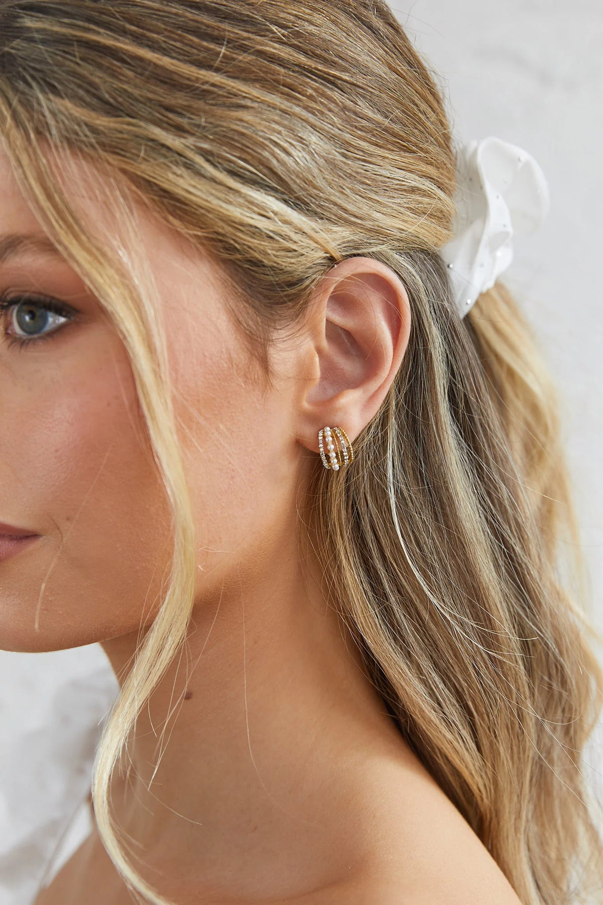 Ophelia Pearl and Crystal Earrings Gold